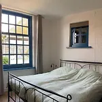 2 Bedroom Awesome In Loon Op Casa de Férias