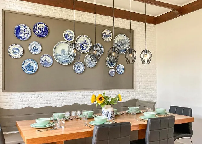 Holiday home 2 Bedroom Awesome In Loon Op