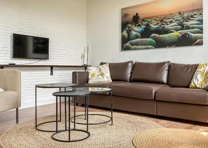 2 Bedroom Awesome In Loon Op Dom wakacyjny *