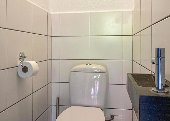 2 Bedroom Awesome In Loon Op Holiday home